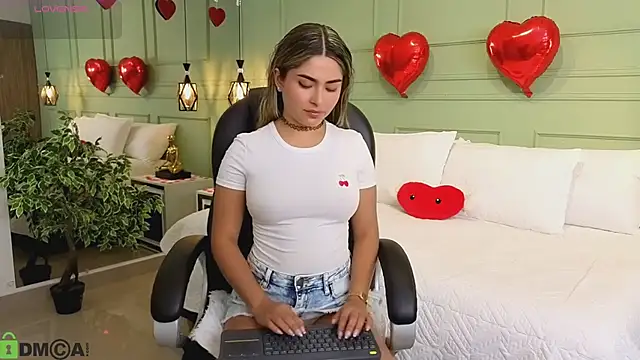 kataliina   online show from February 9, 11:47 am