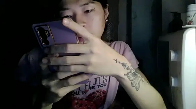 CarlyJoy online show from March 14, 2:30 pm