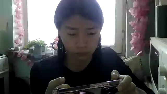 CarlyJoy online show from December 22, 8:00 am