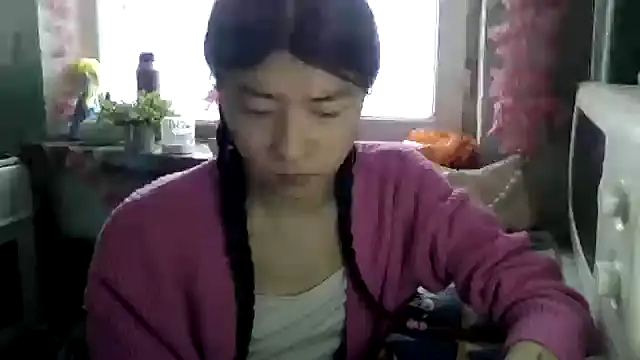 CarlyJoy online show from March 7, 12:24 pm