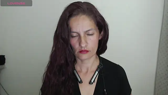 Snapshot of catalina_duran1 chatting on June 5, 5:14 am catalina duran1 online show from June 5, 5:14 am