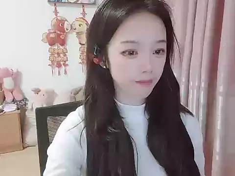 wwcc123 online show from April 19, 2:49 pm