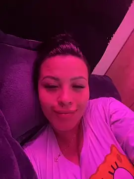 sexyyykloee online show from October 10, 11:59 pm