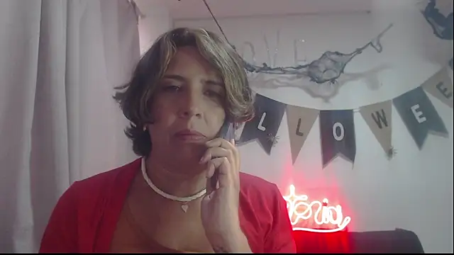 Victoria meester online show from October 3, 8:28 pm