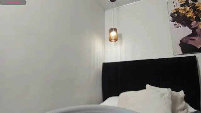 dolly zoe online show from April 11, 5:12 am