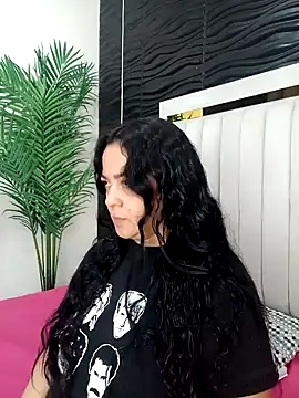 lucia vonne  online show from February 4, 11:16 am