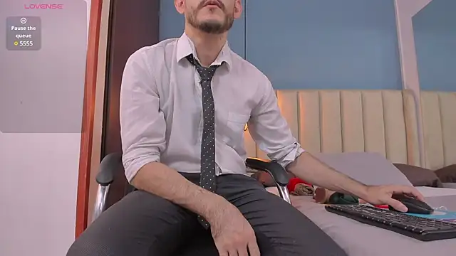 jeanpiere  online show from January 28, 7:32 pm