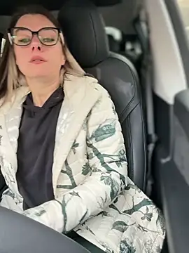 LadyLena1 online show from November 2, 5:04 pm