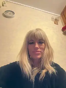 AlinaGrosu online show from February 22, 10:09 pm