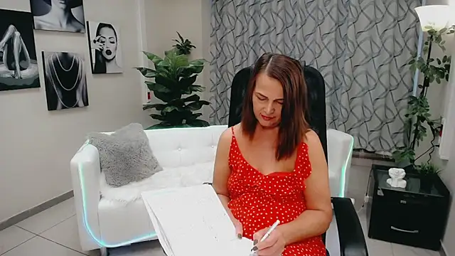 Snapshot of Favorite_0 chatting on November 14, 6:56 am Favorite 0 online show from November 14, 6:56 am