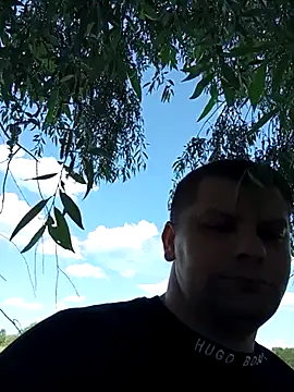 oliverl online show from June 8, 2:17 pm