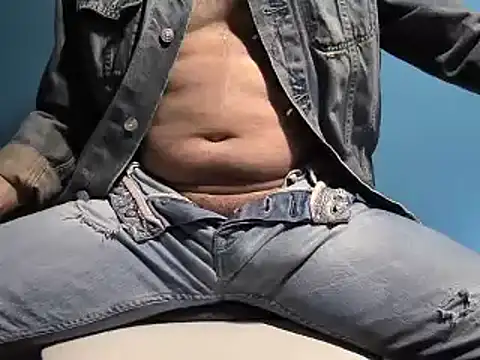 Pol8822 online show from April 11, 9:52 pm