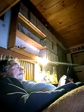 Chris8149 online show from February 18, 12:48 am