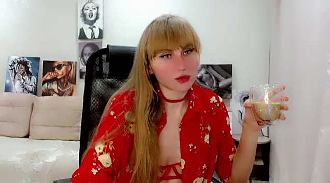 EveLove33 online show from March 7, 5:28 pm