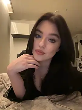 Angela Fosterr online show from February 13, 7:54 pm