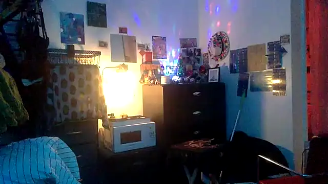 DownstairsSky online show from December 20, 10:11 pm