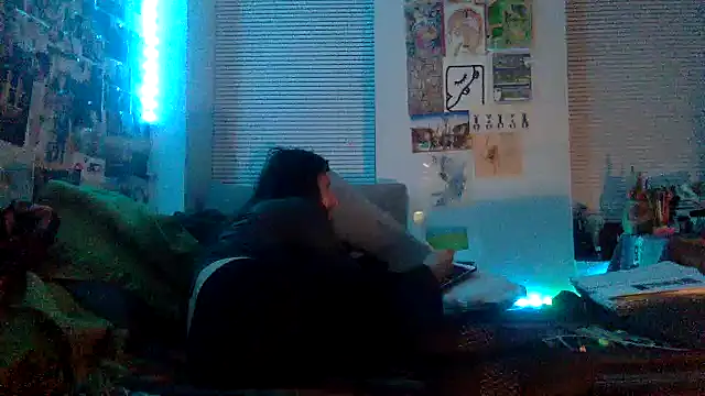 DownstairsSky online show from December 24, 9:39 am