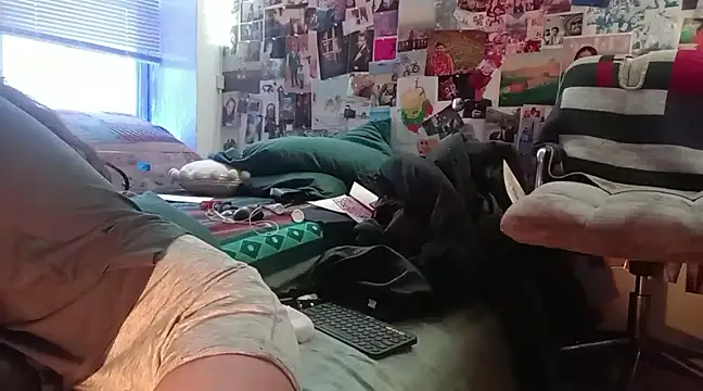 DownstairsSky online show from January 7, 12:20 pm