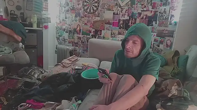 DownstairsSky online show from February 4, 2:49 am