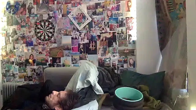 DownstairsSky online show from February 7, 6:34 pm