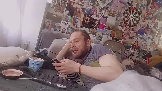 DownstairsSky online show from March 14, 5:02 pm