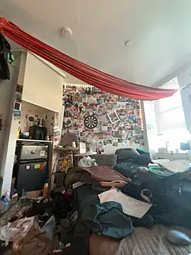 DownstairsSky online show from October 1, 4:02 pm