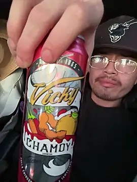 demonslayerr999 online show from March 7, 1:57 am