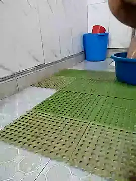 I AM NOT A SLUT online show from January 2, 8:28 am