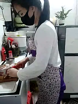 I AM NOT A SLUT online show from March 3, 3:08 am