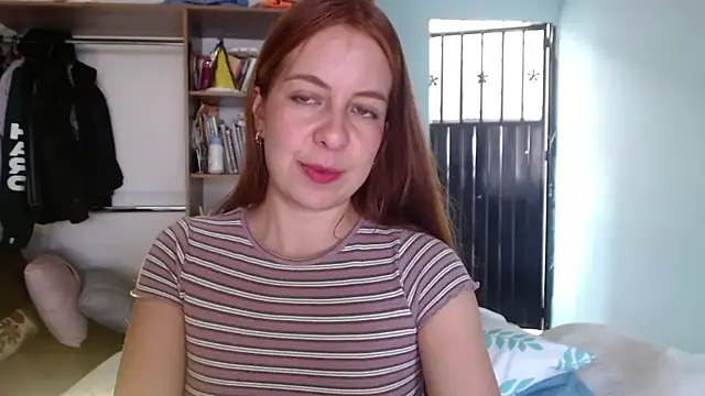 violetapeter 1 online show from July 9, 8:46 pm