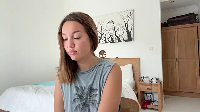 Nelly Fischer online show from November 20, 7:30 am