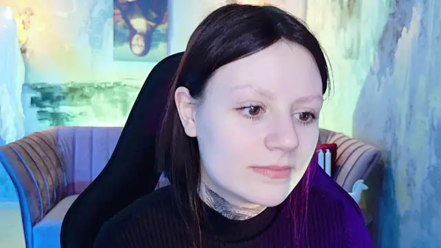 VeliraBraitberg online show from December 19, 8:13 am