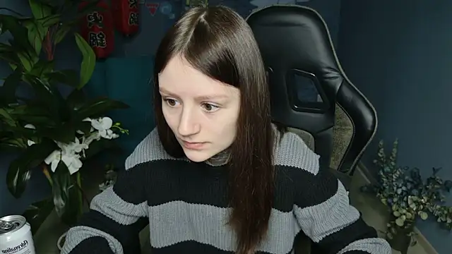 VeliraBraitberg online show from February 8, 5:08 am