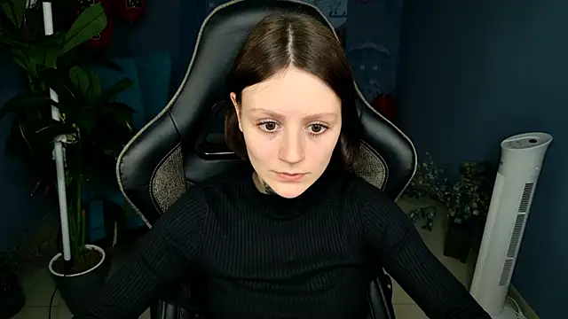 VeliraBraitberg online show from March 12, 11:09 am