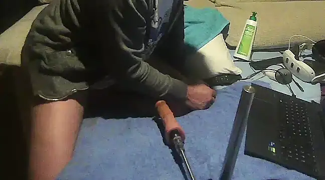 Snapshot of fransexdol chatting on January 13, 1:23 am fransexdol online show from January 13, 1:23 am