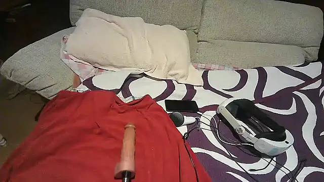 Snapshot of fransexdol chatting on February 9, 9:39 pm fransexdol online show from February 9, 9:39 pm