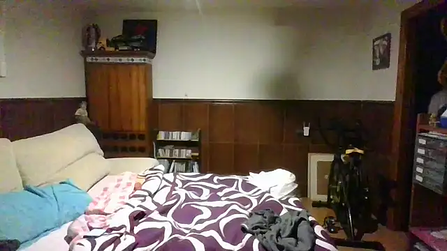 Snapshot of fransexdol chatting on February 22, 6:17 am fransexdol online show from February 22, 6:17 am