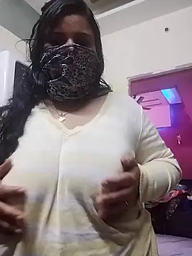 Snapshot of RESHMA_21 chatting on May 4, 8:27 pm RESHMA 21 online show from May 4, 8:27 pm