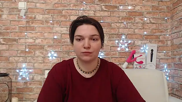 Amelia Kiss  online show from December 15, 12:37 am