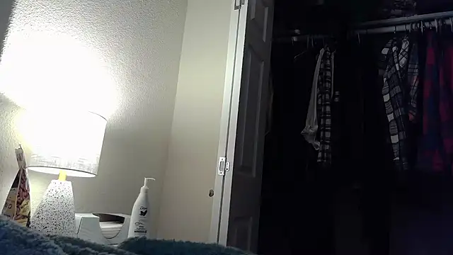 sclax38 online show from December 28, 9:31 am