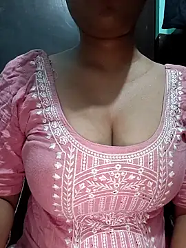 Snapshot of Kavita_ji chatting on June 15, 2:03 am Kavita ji online show from June 15, 2:03 am