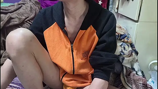 JJjing online show from January 14, 10:47 pm