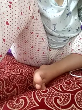 Bombamom online show from April 4, 5:21 pm