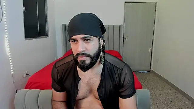 Snapshot of eda_karim chatting on February 12, 2:12 pm eda karim online show from February 12, 2:12 pm