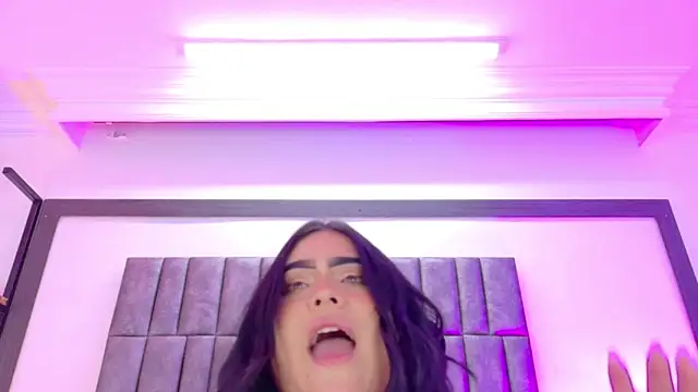MeryStone online show from June 4, 3:45 am