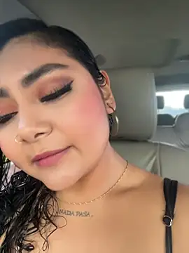 Juli Walker online show from April 16, 1:23 pm