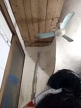 Hotestlove online show from April 10, 1:27 pm