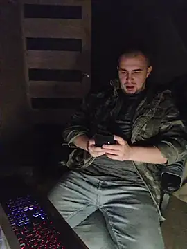 Foxyshaved online show from February 7, 5:00 am