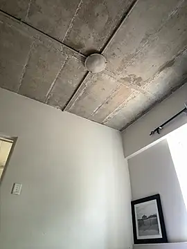 slimcateee online show from February 17, 9:17 am