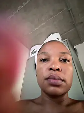 slimcateee online show from April 4, 7:06 am